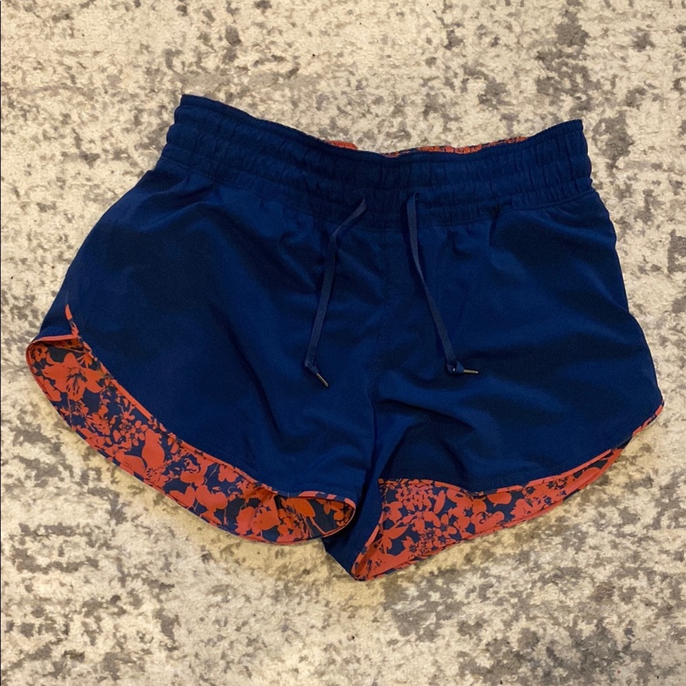 Lululemon Women's Navy and Orange Reversible Athletic Shorts